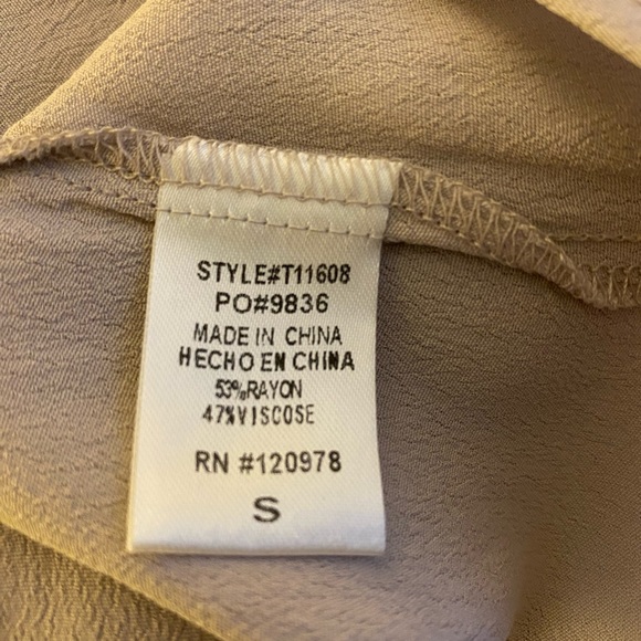 Entro Double V-Neck Tank - Picture 11 of 11